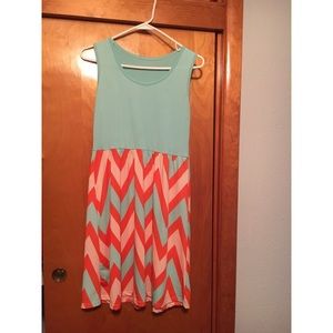 Chevron dress w/ necklace